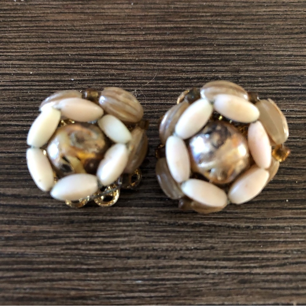 Vintage Mid-Century stone & gold metal clip-on earrings